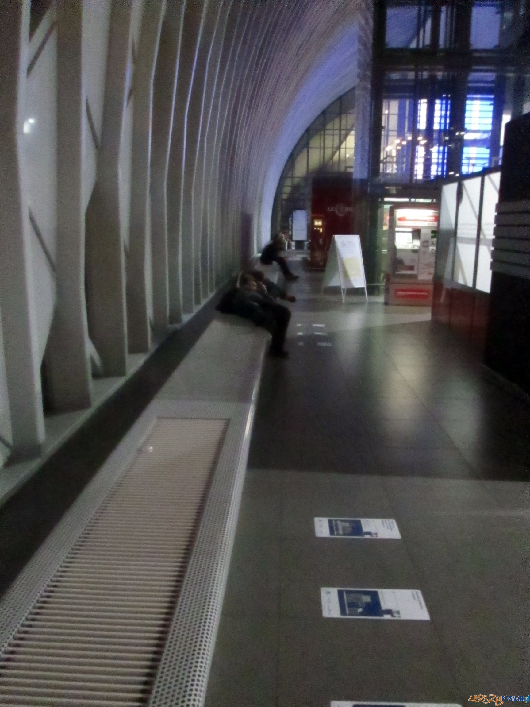 Nowy Dworzec nie taki wspaniały? Foto: Nishiopoznan Nowy Dworzec nie taki wspaniały? Foto: Nishiopoznan