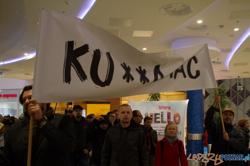 "Kr**a mać!" przeciwko niefunkcjonalności ZCK - Poznań 8.10.2013 r. Foto: LepszyPOZNAN.pl / Paweł Rychter "Kr**a mać!" przeciwko niefunkcjonalności ZCK - Poznań 8.10.2013 r. Foto: LepszyPOZNAN.pl / Paweł Rychter