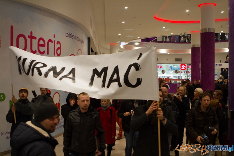 "Kr**a mać!" przeciwko niefunkcjonalności ZCK - Poznań 8.10.2013 r. Foto: LepszyPOZNAN.pl / Paweł Rychter "Kr**a mać!" przeciwko niefunkcjonalności ZCK - Poznań 8.10.2013 r. Foto: LepszyPOZNAN.pl / Paweł Rychter