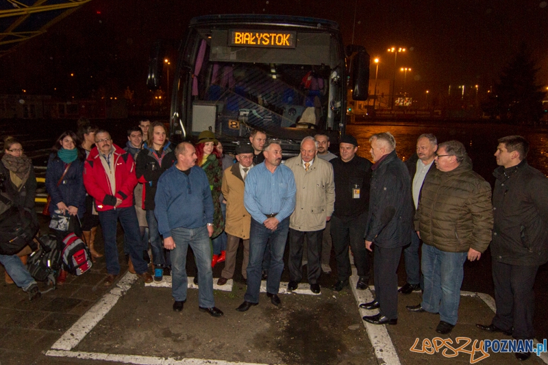 Zamknięcie starego dworca PKS - ostatni autobus - Poznań 22.10.2013 r. Foto: LepszyPOZNAN.pl / Paweł Rychter Zamknięcie starego dworca PKS - ostatni autobus - Poznań 22.10.2013 r. Foto: LepszyPOZNAN.pl / Paweł Rychter