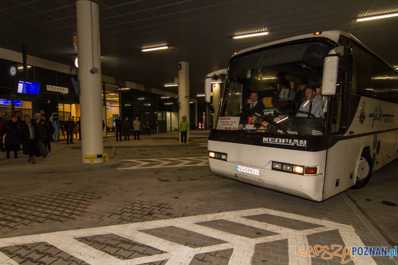 Pierwszi pasażerowie nowego dworca PKS - Poznań 23.11.2013 r. Foto: LepszyPOZNAN.pl / Paweł Rychter Pierwszi pasażerowie nowego dworca PKS - Poznań 23.11.2013 r. Foto: LepszyPOZNAN.pl / Paweł Rychter