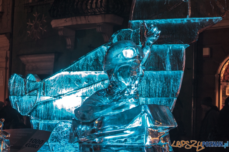 VIII Międzynarodowy Festiwal Rzeźb Lodowych - Poznań 15.12.2013 r. Foto: LepszyPOZNAN.pl / Paweł Rychter VIII Międzynarodowy Festiwal Rzeźb Lodowych - Poznań 15.12.2013 r. Foto: LepszyPOZNAN.pl / Paweł Rychter