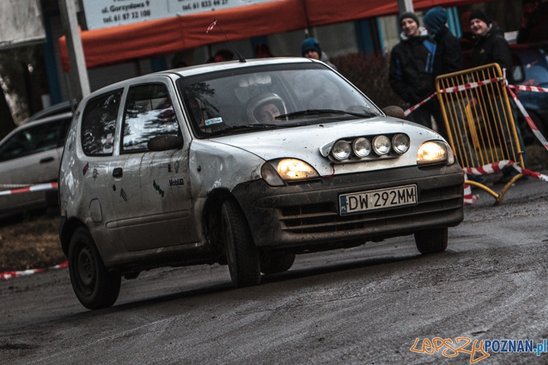 Wigilijne kryterium SuperOES - Tor Poznań 21.12.2013 r. Foto: LepszyPOZNAN.pl / Paweł Rychter Wigilijne kryterium SuperOES - Tor Poznań 21.12.2013 r. Foto: LepszyPOZNAN.pl / Paweł Rychter