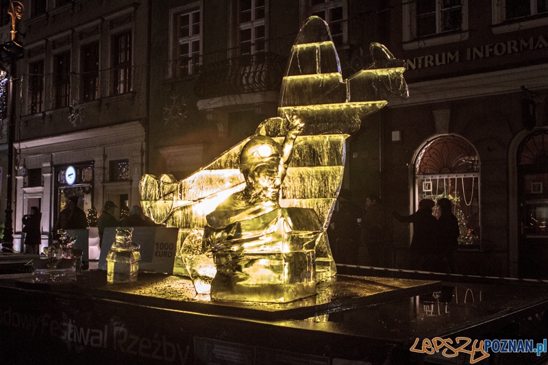 VIII Międzynarodowy Festiwal Rzeźb Lodowych - Poznań 15.12.2013 r. Foto: LepszyPOZNAN.pl / Paweł Rychter VIII Międzynarodowy Festiwal Rzeźb Lodowych - Poznań 15.12.2013 r. Foto: LepszyPOZNAN.pl / Paweł Rychter