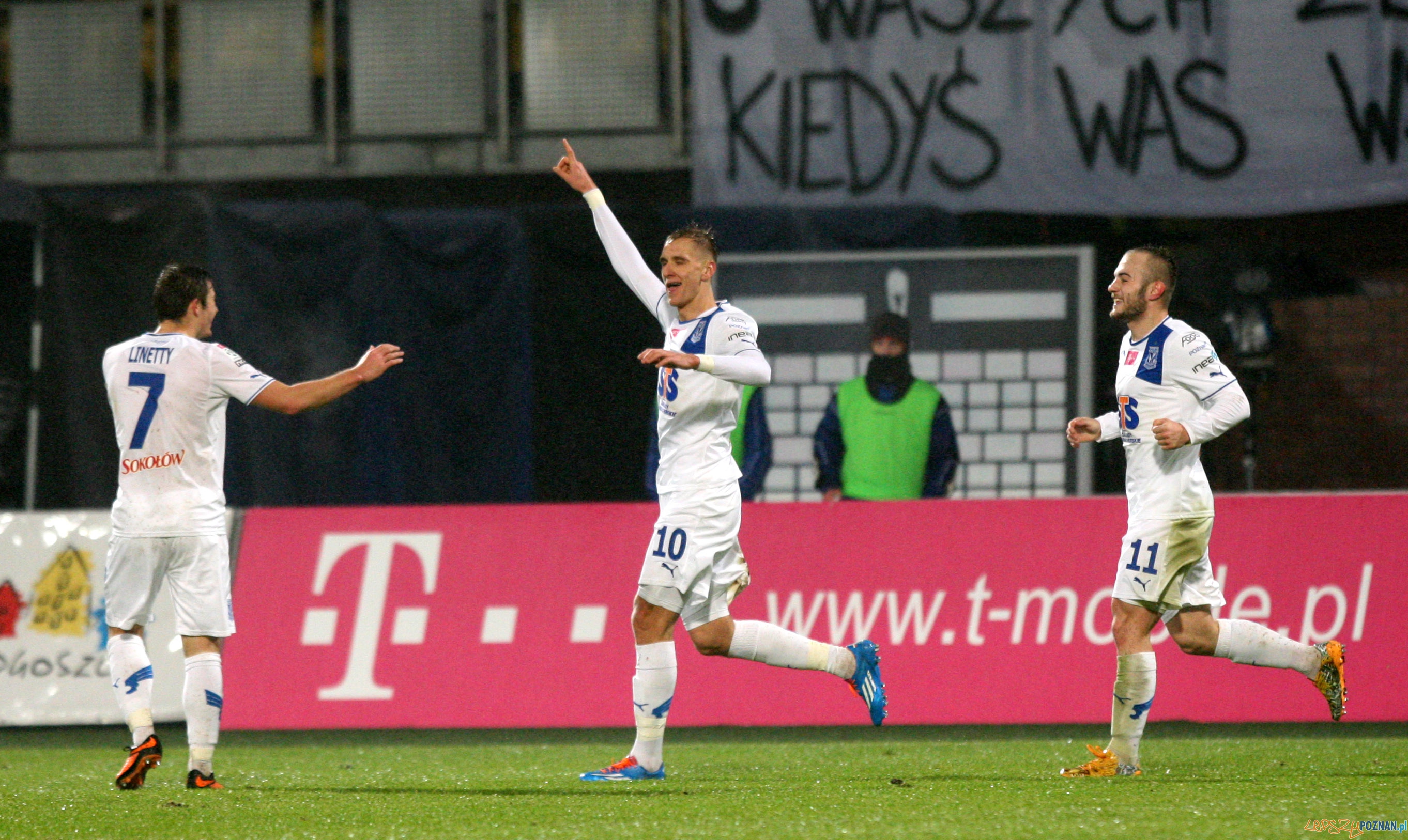 Zawisza - Lech 2:2 Foto: x-news Zawisza - Lech 2:2 Foto: x-news