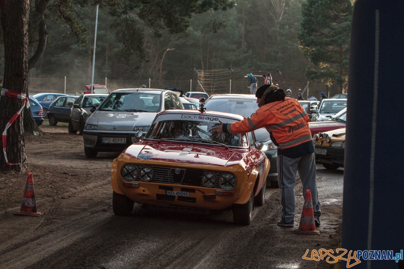 Wigilijne kryterium SuperOES - Tor Poznań 21.12.2013 r. Foto: LepszyPOZNAN.pl / Paweł Rychter Wigilijne kryterium SuperOES - Tor Poznań 21.12.2013 r. Foto: LepszyPOZNAN.pl / Paweł Rychter