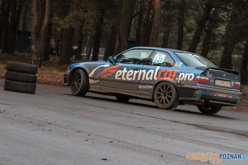 Wigilijne kryterium SuperOES - Tor Poznań 21.12.2013 r. Foto: LepszyPOZNAN.pl / Paweł Rychter Wigilijne kryterium SuperOES - Tor Poznań 21.12.2013 r. Foto: LepszyPOZNAN.pl / Paweł Rychter