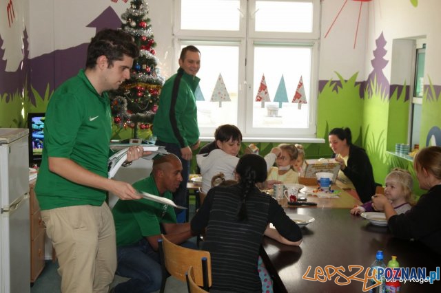 Warta dla chorych dzieci Foto: Roger Gorączniak KS Warta Warta dla chorych dzieci Foto: Roger Gorączniak KS Warta