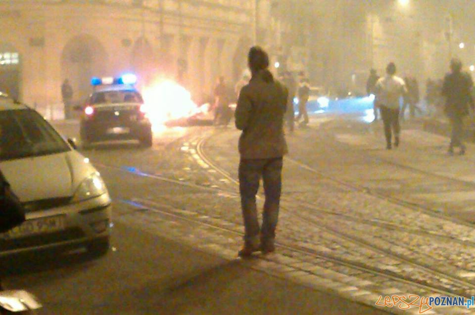 Ognisko na Mielzynskiego  Foto: Bartek Nowak