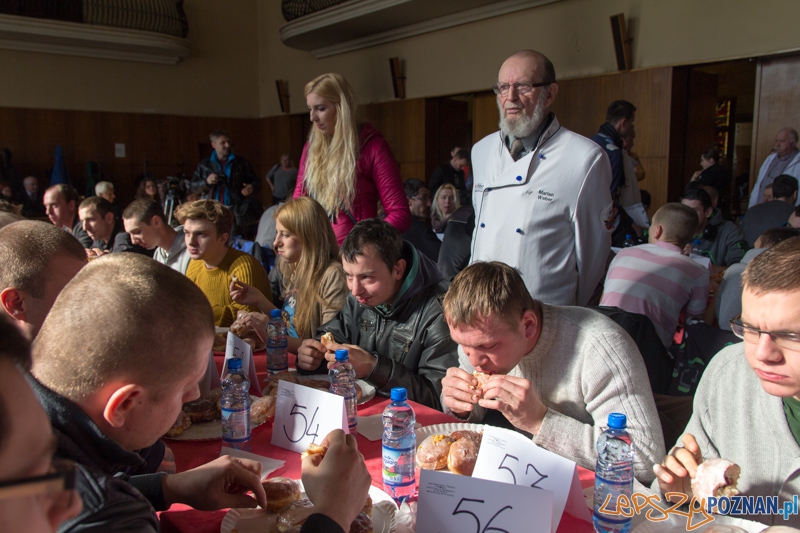 X Mistrzostwa Poznania w jedzeniu pączków na czas Foto: lepszyPOZNAN.pl / Piotr Rychter X Mistrzostwa Poznania w jedzeniu pączków na czas Foto: lepszyPOZNAN.pl / Piotr Rychter