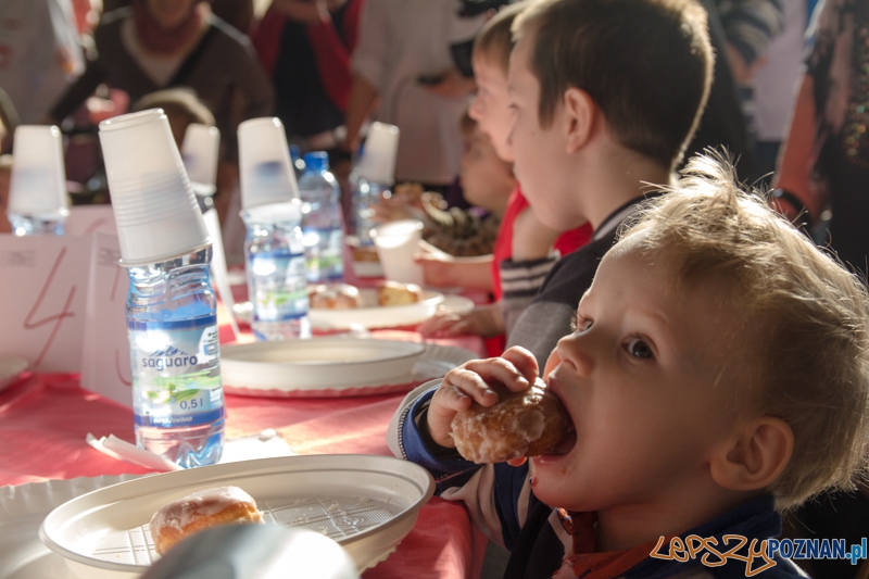 X Mistrzostwa Poznania w jedzeniu pączków na czas Foto: lepszyPOZNAN.pl / Piotr Rychter X Mistrzostwa Poznania w jedzeniu pączków na czas Foto: lepszyPOZNAN.pl / Piotr Rychter