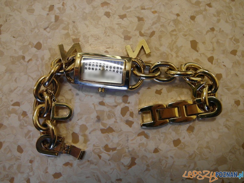 Podrobione produkty Foto: Komenda Wojewódzka Policji Podrobione produkty Foto: Komenda Wojewódzka Policji