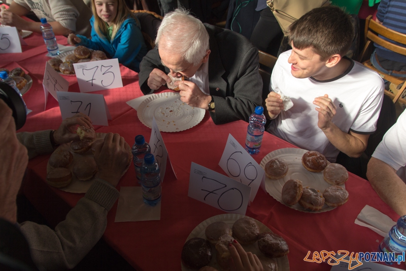 X Mistrzostwa Poznania w jedzeniu pączków na czas Foto: lepszyPOZNAN.pl / Piotr Rychter X Mistrzostwa Poznania w jedzeniu pączków na czas Foto: lepszyPOZNAN.pl / Piotr Rychter