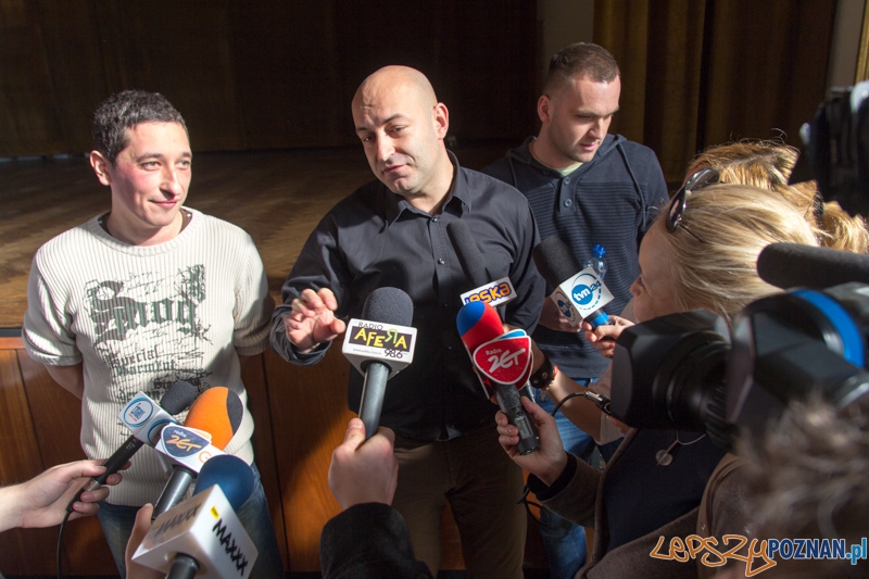 X Mistrzostwa Poznania w jedzeniu pączków na czas Foto: lepszyPOZNAN.pl / Piotr Rychter X Mistrzostwa Poznania w jedzeniu pączków na czas Foto: lepszyPOZNAN.pl / Piotr Rychter