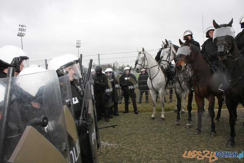 Policyjne manewry na Stadionie 2 Foto: materiały policji Policyjne manewry na Stadionie 2 Foto: materiały policji
