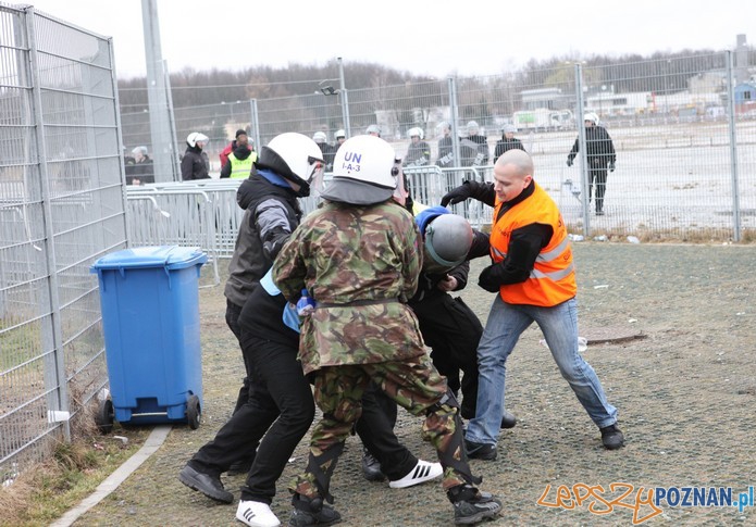 Policyjne manewry na Stadionie 7 Foto: materiały policji Policyjne manewry na Stadionie 7 Foto: materiały policji