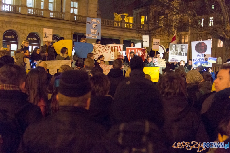 Demonstracja antywojenna na placu Wolności Foto: lepszyPOZNAN.pl / Piotr Rychter Demonstracja antywojenna na placu Wolności Foto: lepszyPOZNAN.pl / Piotr Rychter