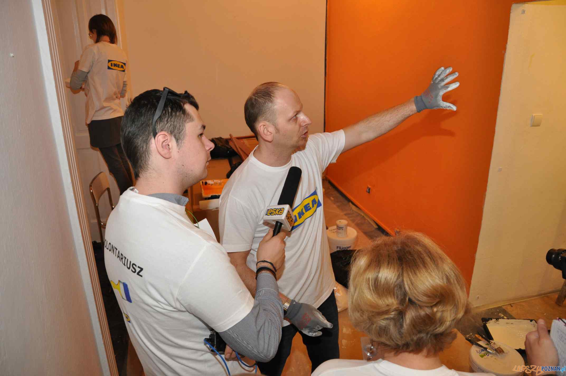 Wolontariusze z IKEA remontują lokal Fundacji Dziecko w Centrum Foto: materiały prasowe Wolontariusze z IKEA remontują lokal Fundacji Dziecko w Centrum Foto: materiały prasowe