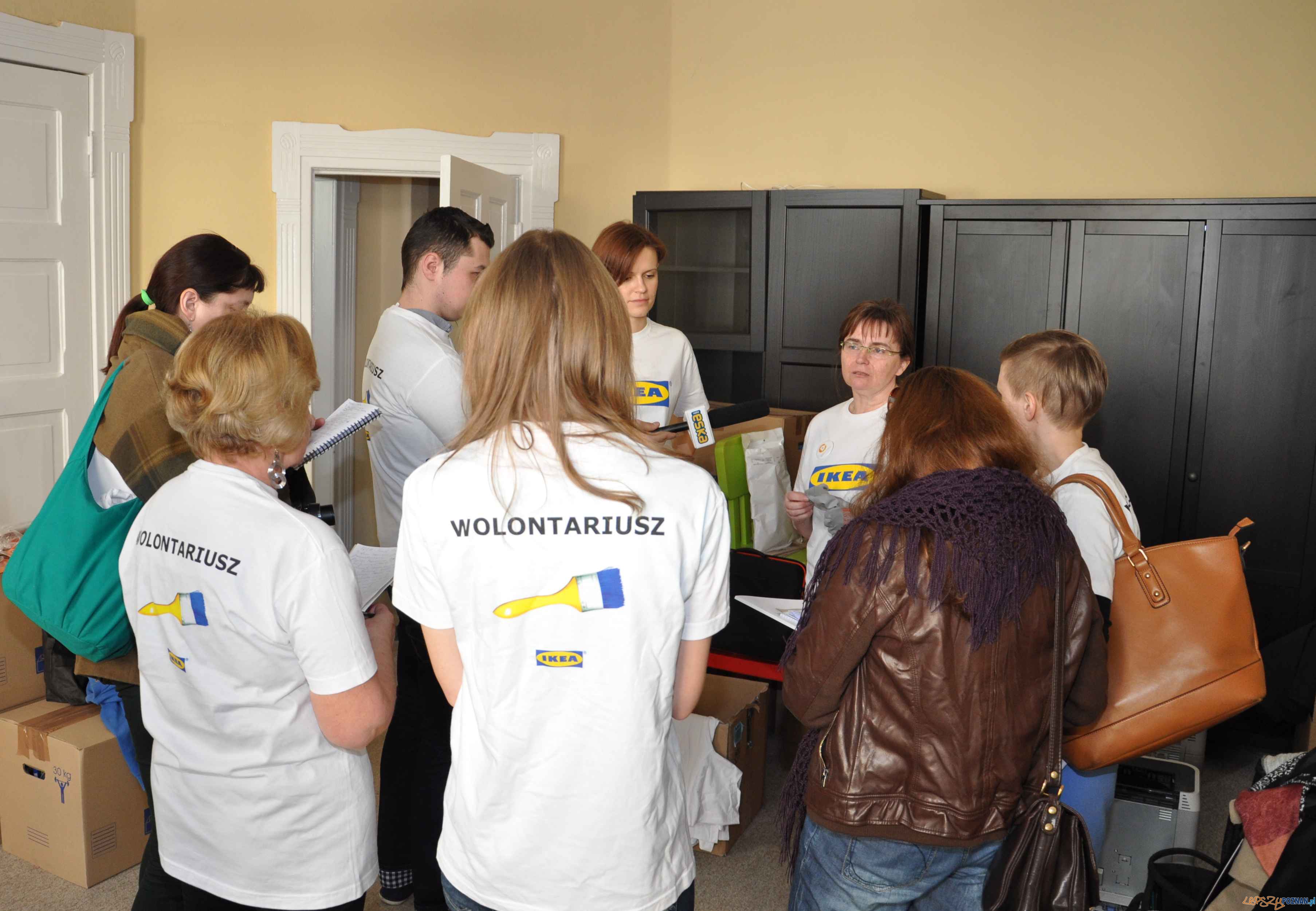 Wolontariusze z IKEA remontują lokal Fundacji Dziecko w Centrum Foto: materiały prasowe Wolontariusze z IKEA remontują lokal Fundacji Dziecko w Centrum Foto: materiały prasowe