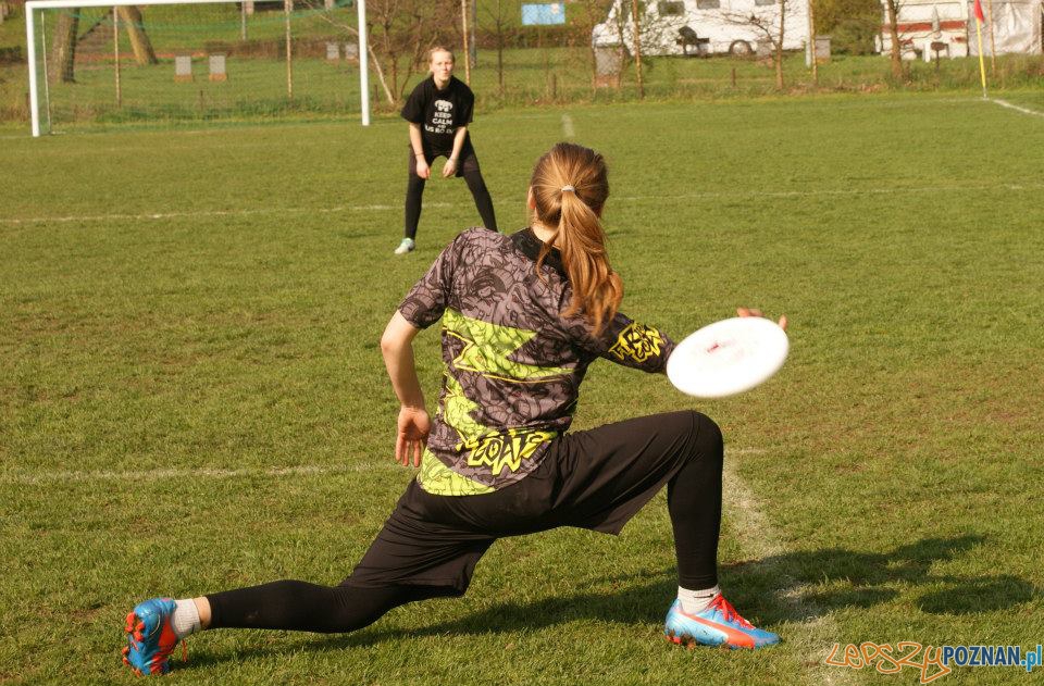 Ulitimate frisbee (2) Foto: Ulitimate frisbee (2) Foto: