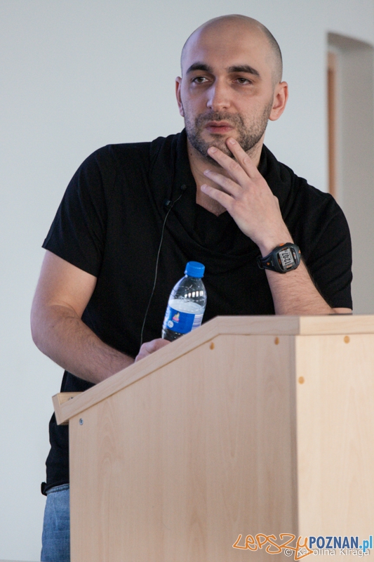 Dzień z blogerami - spotkanie z Tomkiem "Kominkiem" Tomczykiem Foto: © Karolina Kiraga Dzień z blogerami - spotkanie z Tomkiem "Kominkiem" Tomczykiem Foto: © Karolina Kiraga