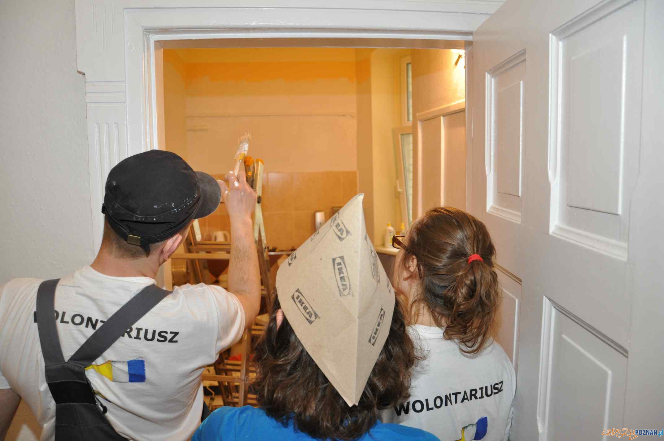 Wolontariusze z IKEA remontują lokal Fundacji Dziecko w Centrum Foto: materiały prasowe Wolontariusze z IKEA remontują lokal Fundacji Dziecko w Centrum Foto: materiały prasowe