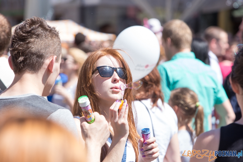 Bańki mydlane na Starym Rynku Foto: lepszyPOZNAN.pl / Piotr Rychter Bańki mydlane na Starym Rynku Foto: lepszyPOZNAN.pl / Piotr Rychter