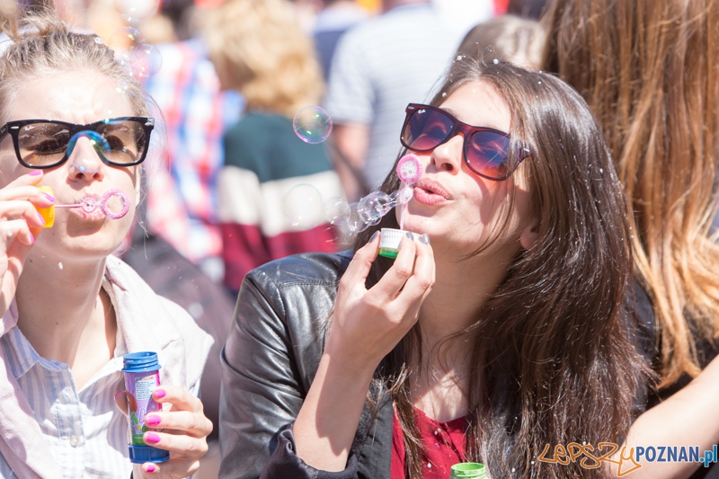 Bańki mydlane na Starym Rynku Foto: lepszyPOZNAN.pl / Piotr Rychter Bańki mydlane na Starym Rynku Foto: lepszyPOZNAN.pl / Piotr Rychter