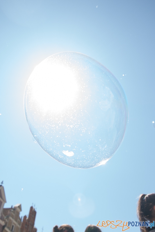 Bańki mydlane na Starym Rynku Foto: lepszyPOZNAN.pl / Piotr Rychter Bańki mydlane na Starym Rynku Foto: lepszyPOZNAN.pl / Piotr Rychter