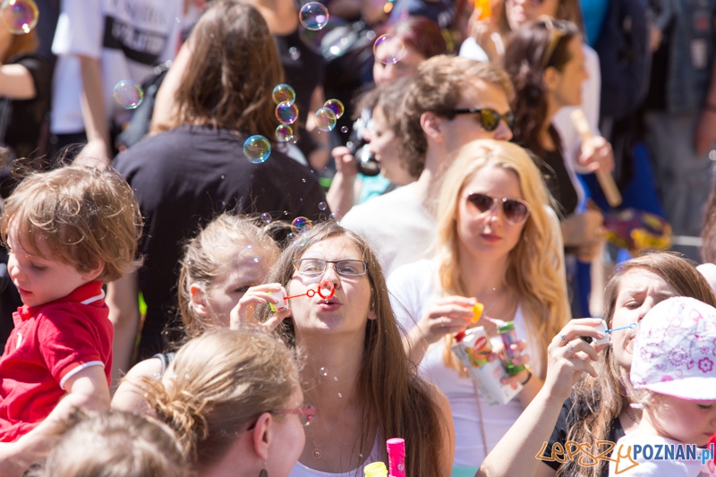 Bańki mydlane na Starym Rynku Foto: lepszyPOZNAN.pl / Piotr Rychter Bańki mydlane na Starym Rynku Foto: lepszyPOZNAN.pl / Piotr Rychter