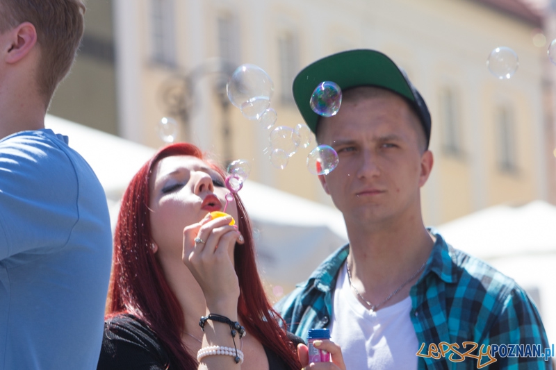 Bańki mydlane na Starym Rynku Foto: lepszyPOZNAN.pl / Piotr Rychter Bańki mydlane na Starym Rynku Foto: lepszyPOZNAN.pl / Piotr Rychter