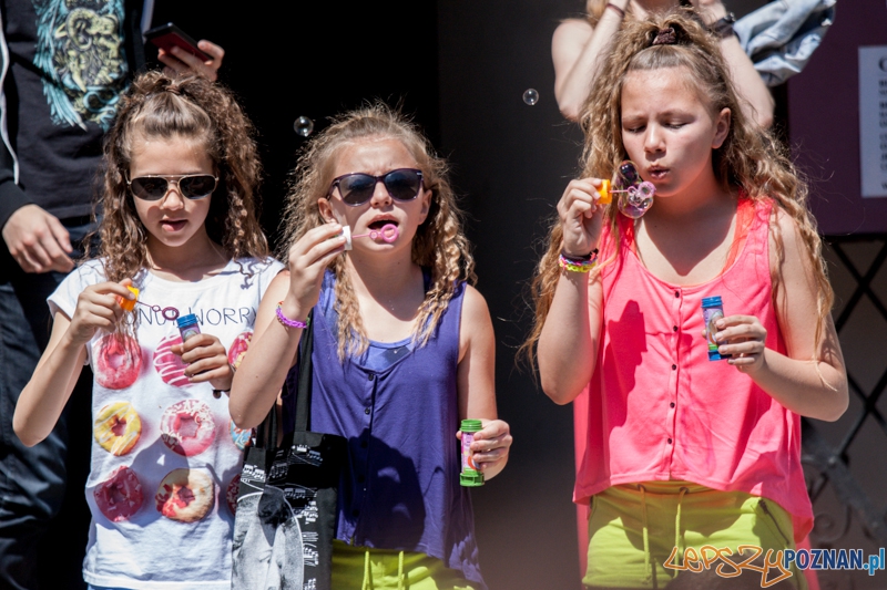 Bańki mydlane (31.05.2014) Stary Rynek Foto: © lepszyPOZNAN.pl / Karolina Kiraga Bańki mydlane (31.05.2014) Stary Rynek Foto: © lepszyPOZNAN.pl / Karolina Kiraga