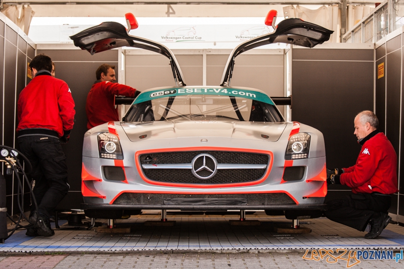 Wyścigi samochodowe na Torze Poznań - Poznań 13-15.06.2014 r. Foto: © lepszyPOZNAN.pl / Karolina Kiraga Wyścigi samochodowe na Torze Poznań - Poznań 13-15.06.2014 r. Foto: © lepszyPOZNAN.pl / Karolina Kiraga