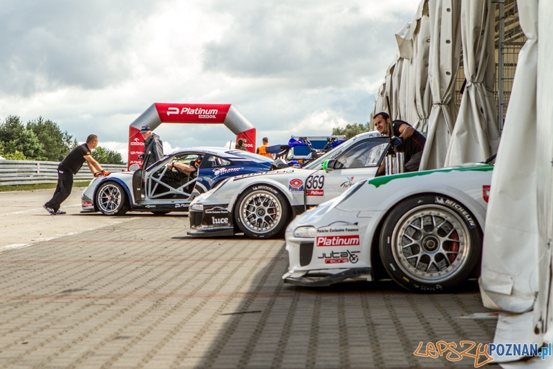 Wyścigi samochodowe na Torze Poznań - Poznań 13-15.06.2014 r. Foto: LepszyPOZNAN.pl / Paweł Rychter Wyścigi samochodowe na Torze Poznań - Poznań 13-15.06.2014 r. Foto: LepszyPOZNAN.pl / Paweł Rychter