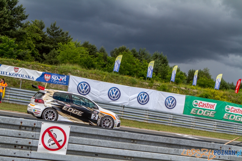 Wyścigi samochodowe na Torze Poznań - Poznań 13-15.06.2014 r. Foto: LepszyPOZNAN.pl / Paweł Rychter Wyścigi samochodowe na Torze Poznań - Poznań 13-15.06.2014 r. Foto: LepszyPOZNAN.pl / Paweł Rychter