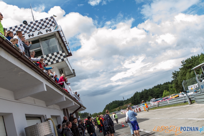 Wyścigi samochodowe na Torze Poznań - Poznań 13-15.06.2014 r. Foto: LepszyPOZNAN.pl / Paweł Rychter Wyścigi samochodowe na Torze Poznań - Poznań 13-15.06.2014 r. Foto: LepszyPOZNAN.pl / Paweł Rychter