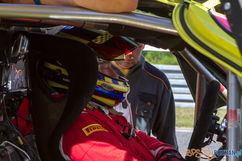 Wyścigi samochodowe na Torze Poznań - Poznań 13-15.06.2014 r. Foto: LepszyPOZNAN.pl / Paweł Rychter Wyścigi samochodowe na Torze Poznań - Poznań 13-15.06.2014 r. Foto: LepszyPOZNAN.pl / Paweł Rychter