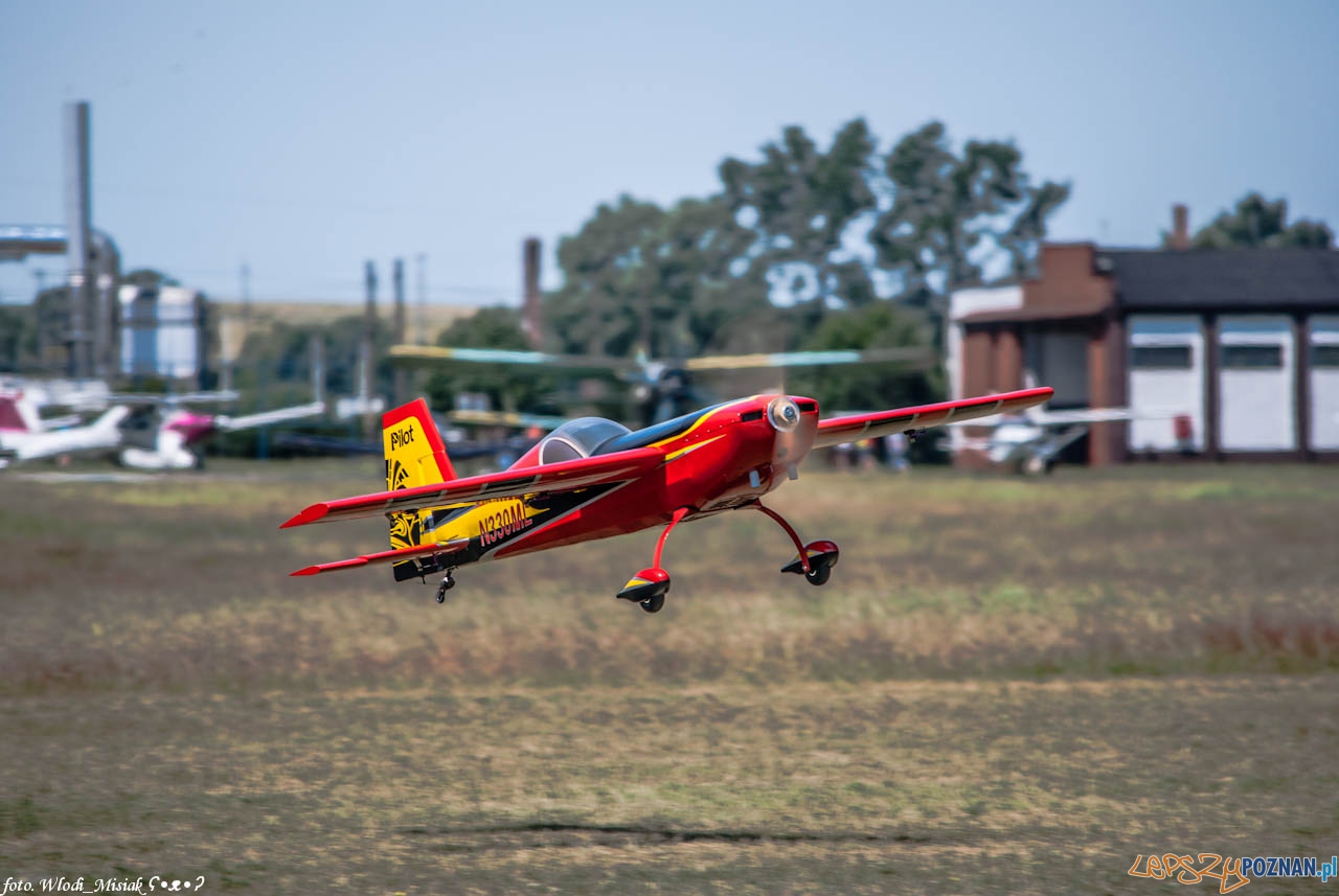 Zlot Gigantów 2014 - kobylnica 7-8.06.2014 Foto: Włodzimierz Misiak Zlot Gigantów 2014 - kobylnica 7-8.06.2014 Foto: Włodzimierz Misiak