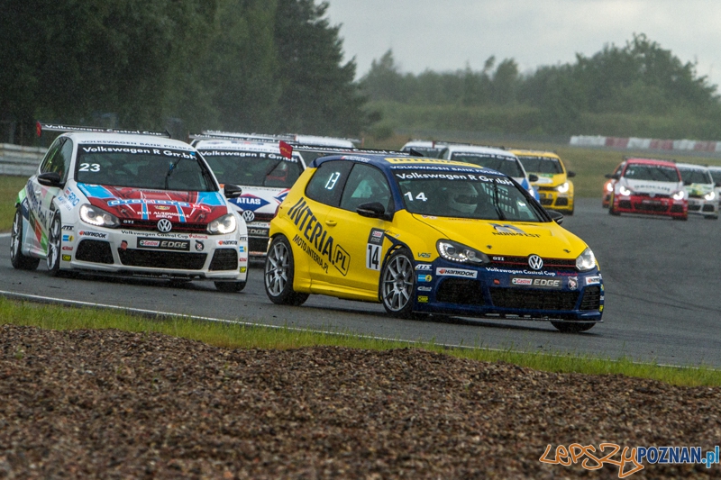 Wyścigi samochodowe na Torze Poznań - Poznań 13-15.06.2014 r. Foto: LepszyPOZNAN.pl / Paweł Rychter Wyścigi samochodowe na Torze Poznań - Poznań 13-15.06.2014 r. Foto: LepszyPOZNAN.pl / Paweł Rychter