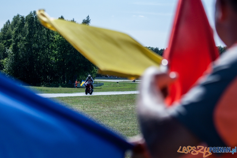 Wyścigi motocyklowe Moto 3 (31.05.2014) Tor Poznań Foto: © lepszyPOZNAN.pl / Karolina Kiraga Wyścigi motocyklowe Moto 3 (31.05.2014) Tor Poznań Foto: © lepszyPOZNAN.pl / Karolina Kiraga