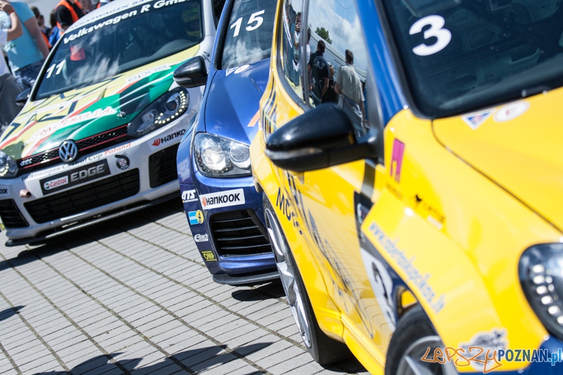 Wyścigi samochodowe na Torze Poznań - Poznań 13-15.06.2014 r. Foto: © lepszyPOZNAN.pl / Karolina Kiraga Wyścigi samochodowe na Torze Poznań - Poznań 13-15.06.2014 r. Foto: © lepszyPOZNAN.pl / Karolina Kiraga