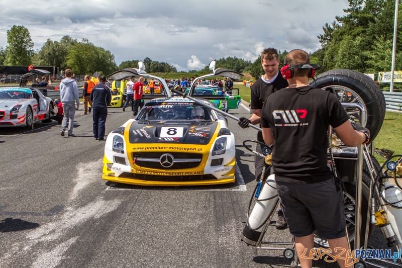 Wyścigi samochodowe na Torze Poznań - Poznań 13-15.06.2014 r. Foto: LepszyPOZNAN.pl / Paweł Rychter Wyścigi samochodowe na Torze Poznań - Poznań 13-15.06.2014 r. Foto: LepszyPOZNAN.pl / Paweł Rychter