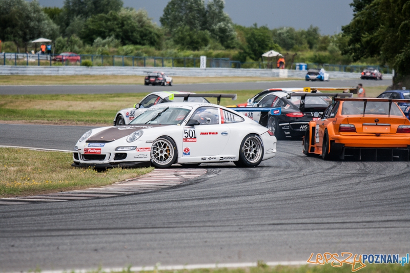 Wyścigi samochodowe na Torze Poznań - Poznań 13-15.06.2014 r. Foto: © lepszyPOZNAN.pl / Karolina Kiraga Wyścigi samochodowe na Torze Poznań - Poznań 13-15.06.2014 r. Foto: © lepszyPOZNAN.pl / Karolina Kiraga