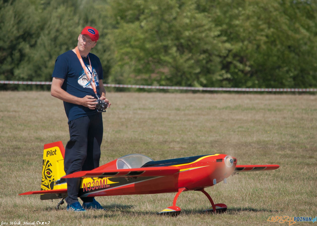 Zlot Gigantów 2014 - kobylnica 7-8.06.2014 Foto: Włodzimierz Misiak Zlot Gigantów 2014 - kobylnica 7-8.06.2014 Foto: Włodzimierz Misiak