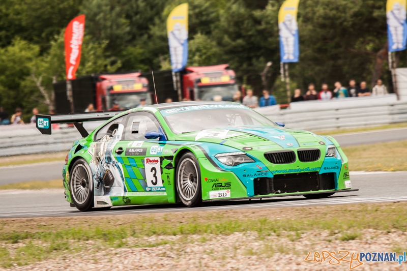 Wyścigi samochodowe na Torze Poznań - Poznań 13-15.06.2014 r. Foto: © lepszyPOZNAN.pl / Karolina Kiraga Wyścigi samochodowe na Torze Poznań - Poznań 13-15.06.2014 r. Foto: © lepszyPOZNAN.pl / Karolina Kiraga
