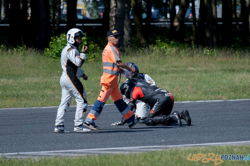 Wyścigi motocyklowe Moto 3 (31.05.2014) Tor Poznań Foto: © lepszyPOZNAN.pl / Karolina Kiraga Wyścigi motocyklowe Moto 3 (31.05.2014) Tor Poznań Foto: © lepszyPOZNAN.pl / Karolina Kiraga
