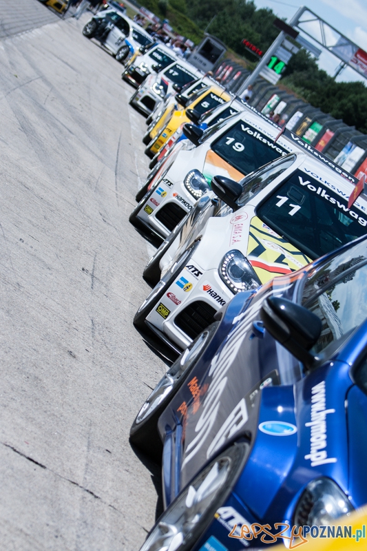 Wyścigi samochodowe na Torze Poznań - Poznań 13-15.06.2014 r. Foto: © lepszyPOZNAN.pl / Karolina Kiraga Wyścigi samochodowe na Torze Poznań - Poznań 13-15.06.2014 r. Foto: © lepszyPOZNAN.pl / Karolina Kiraga