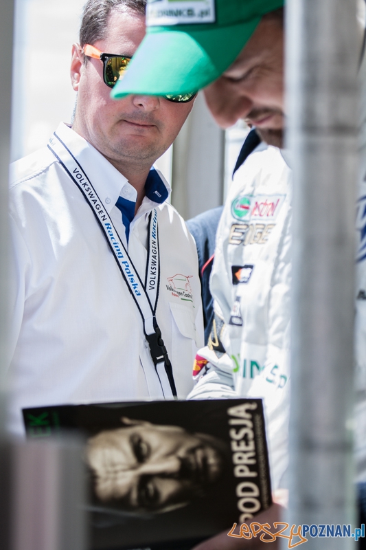 Wyścigi samochodowe na Torze Poznań - Poznań 13-15.06.2014 r. Foto: © lepszyPOZNAN.pl / Karolina Kiraga Wyścigi samochodowe na Torze Poznań - Poznań 13-15.06.2014 r. Foto: © lepszyPOZNAN.pl / Karolina Kiraga