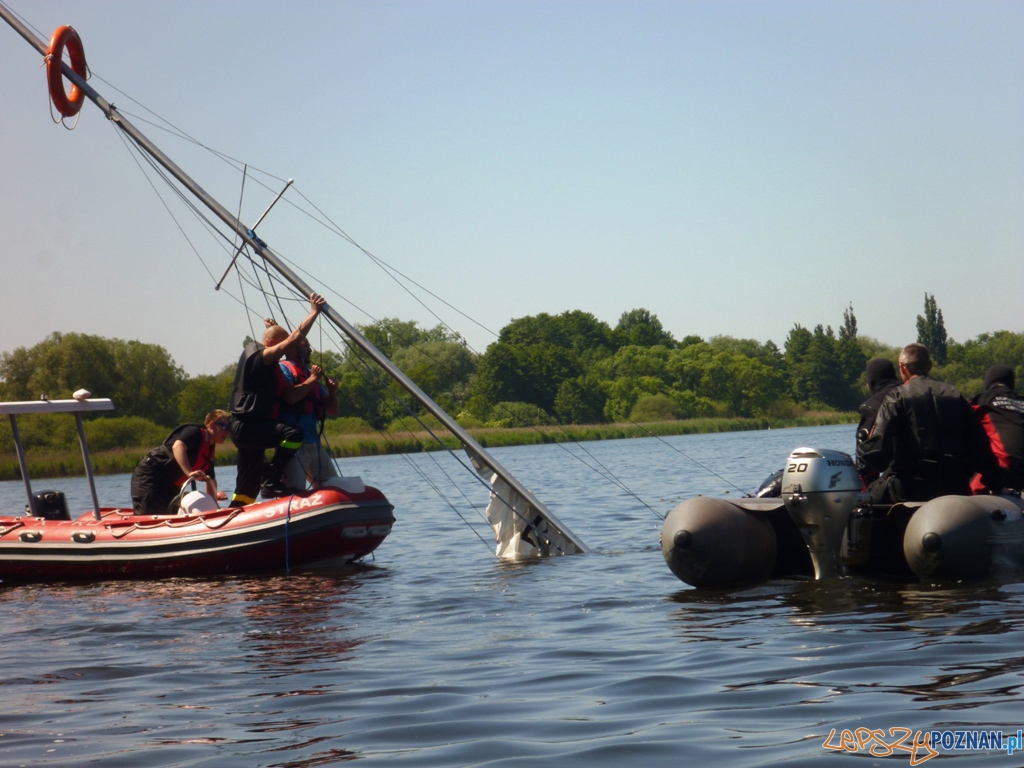 Szkolenie ratownictwa jachtowego - jezioro swarzędzkie Foto: Sea Adventure Szkolenie ratownictwa jachtowego - jezioro swarzędzkie Foto: Sea Adventure