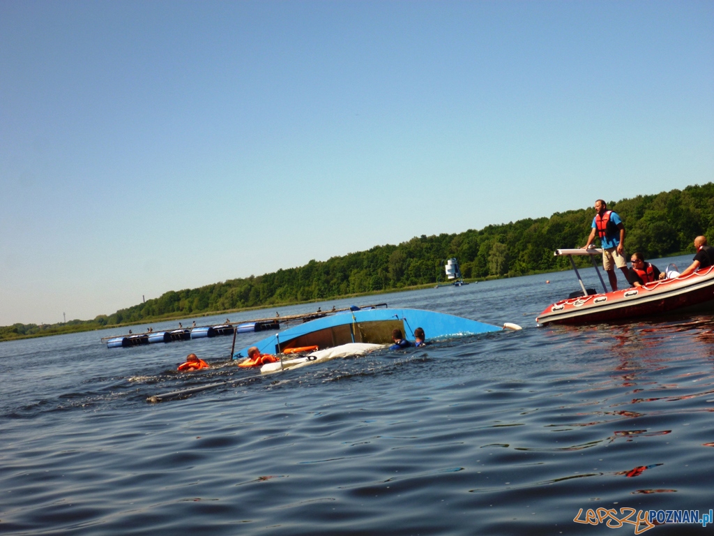 Szkolenie ratownictwa jachtowego - jezioro swarzędzkie Foto: Sea Adventure Szkolenie ratownictwa jachtowego - jezioro swarzędzkie Foto: Sea Adventure